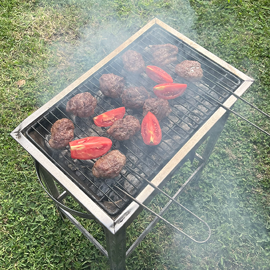 Akar Şelale Park’ta Mangal Keyfi: Kendin Pişir Kendin Ye Konseptiyle Lezzetin Zirvesine Yolculuk